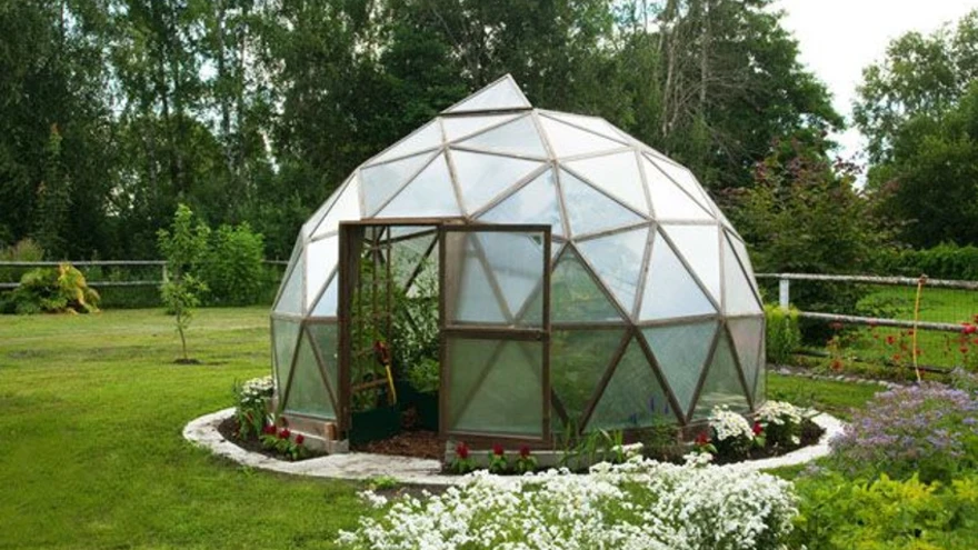 Vivero kuppelkasvuhoone.