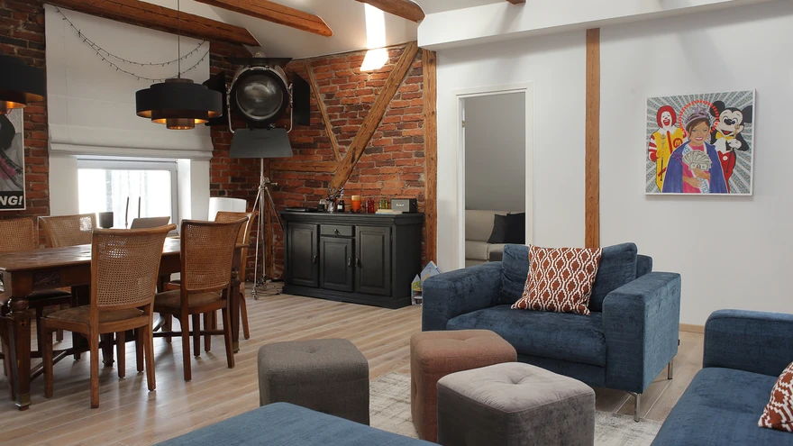 Seinad tehakse mööbli järgi, mitte vastupidi. Mööblijooniste suhtes ei tohi eksida, kõik peab ära mahtuma.