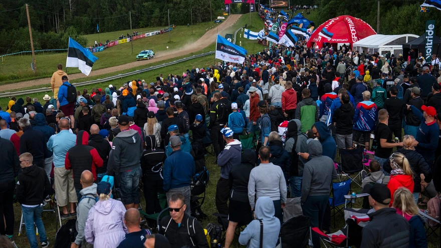 Fotomeenutus aastataguselt Rally Estonia 2023-lt.
