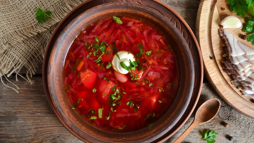 Hakkliha asemel võid suppi keeta loomalihaga või siis panna supi sisse tugevamaitselist vorsti.