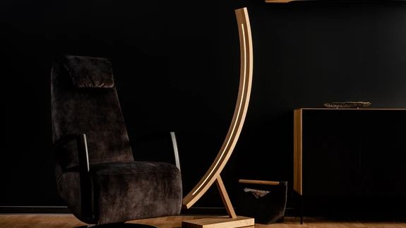 Straipu põrandalamp MOON.