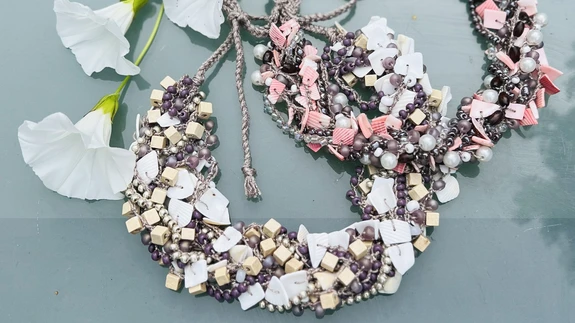 Heegelda pärlitega kett ja punu see kaelakeeks