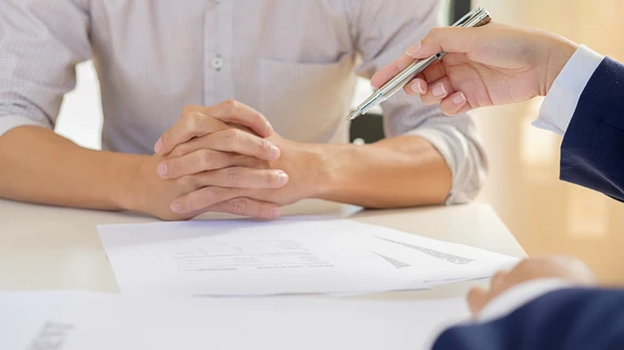 Broneerimislepingu sõlmimisel makstakse poolte kokkuleppel broneerimistasu, mis jääb müüjale, kui ostja vara ära ei osta.