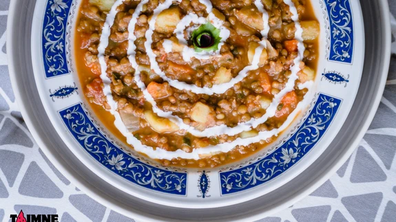 Läätse-köögiviljapada.