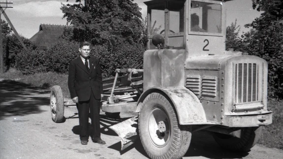 Arnold Volberg ja V-1 1948. aastal.